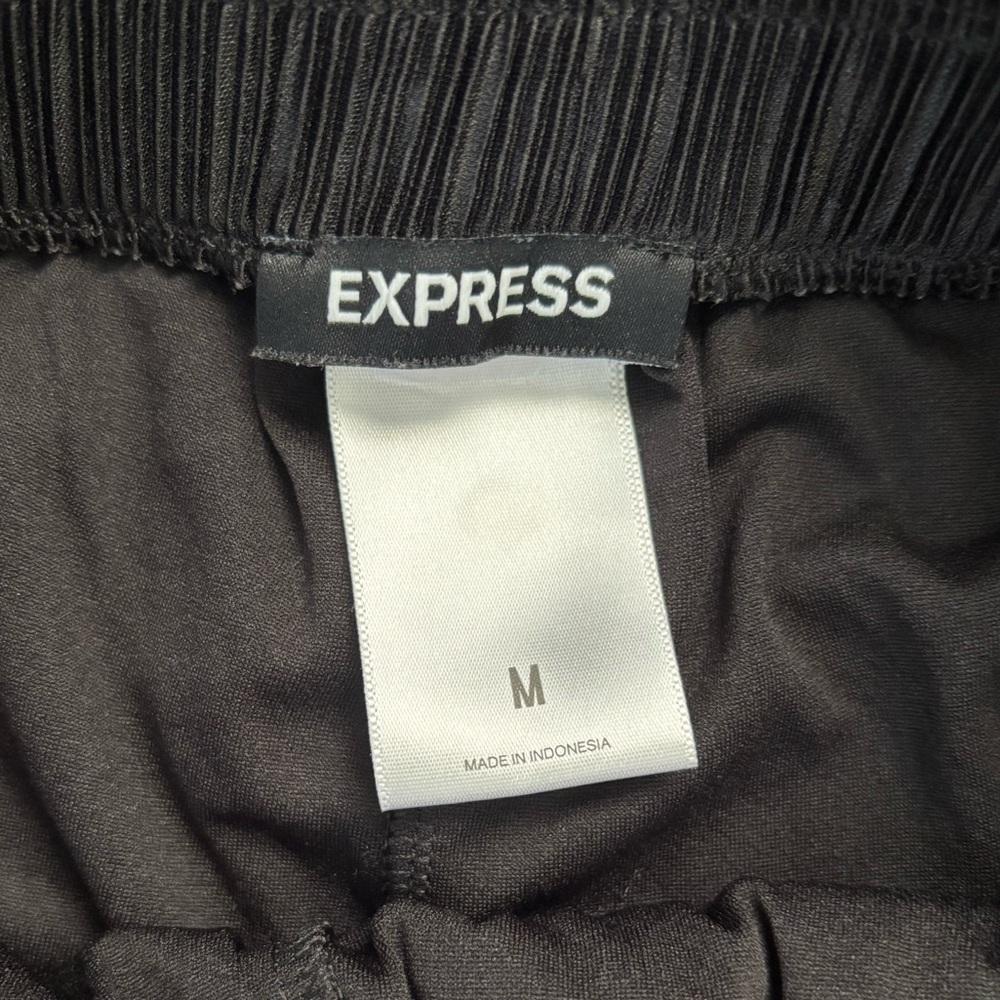 Express High Waisted Crinkle Wide Leg Pants - Picture 3 of 5